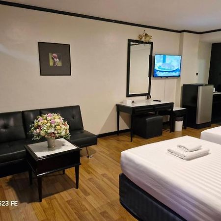 Town In Town Gardent Resort Bangkok Luaran gambar