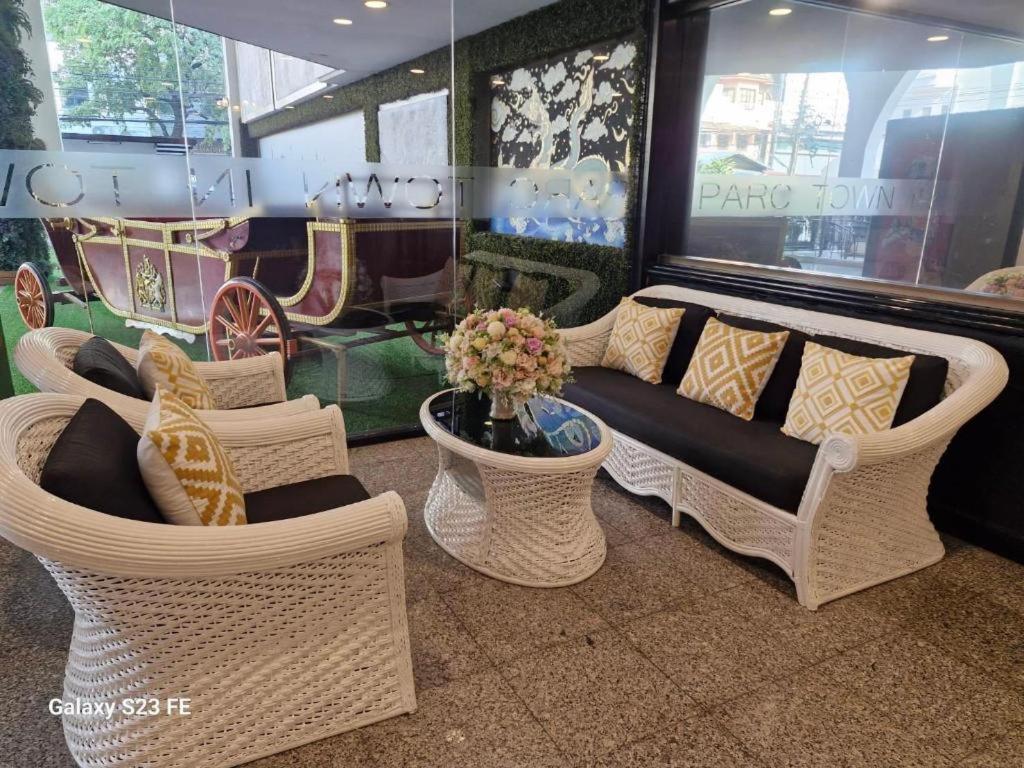 Town In Town Gardent Resort Bangkok Luaran gambar