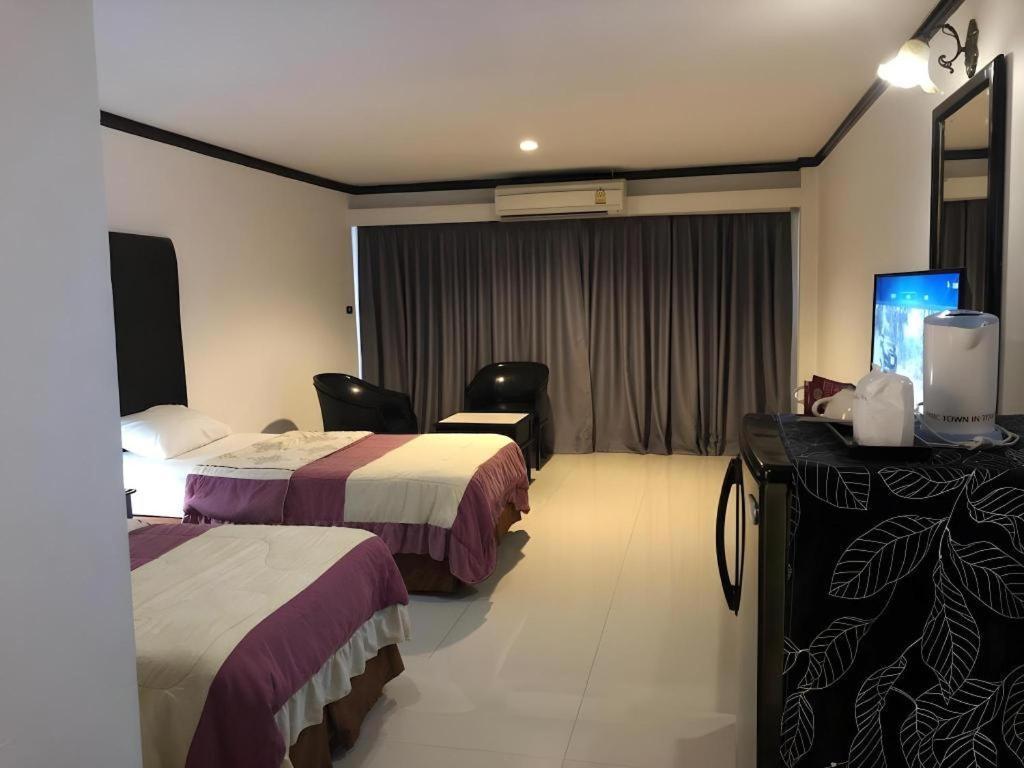 Town In Town Gardent Resort Bangkok Luaran gambar