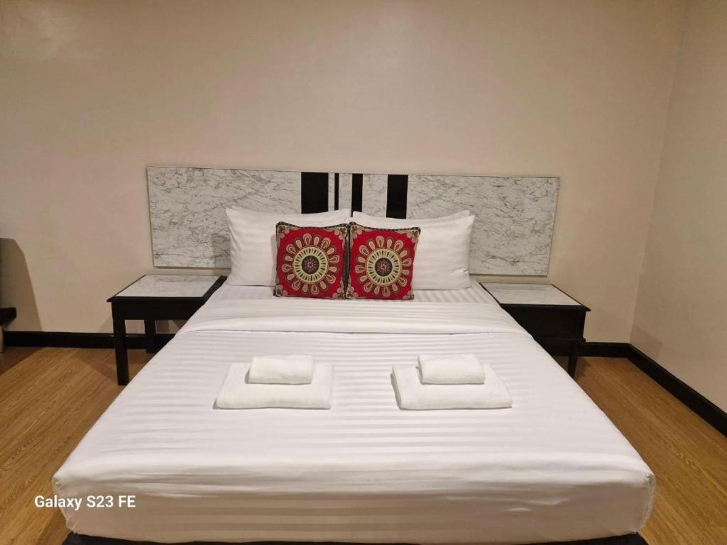 Town In Town Gardent Resort Bangkok Luaran gambar