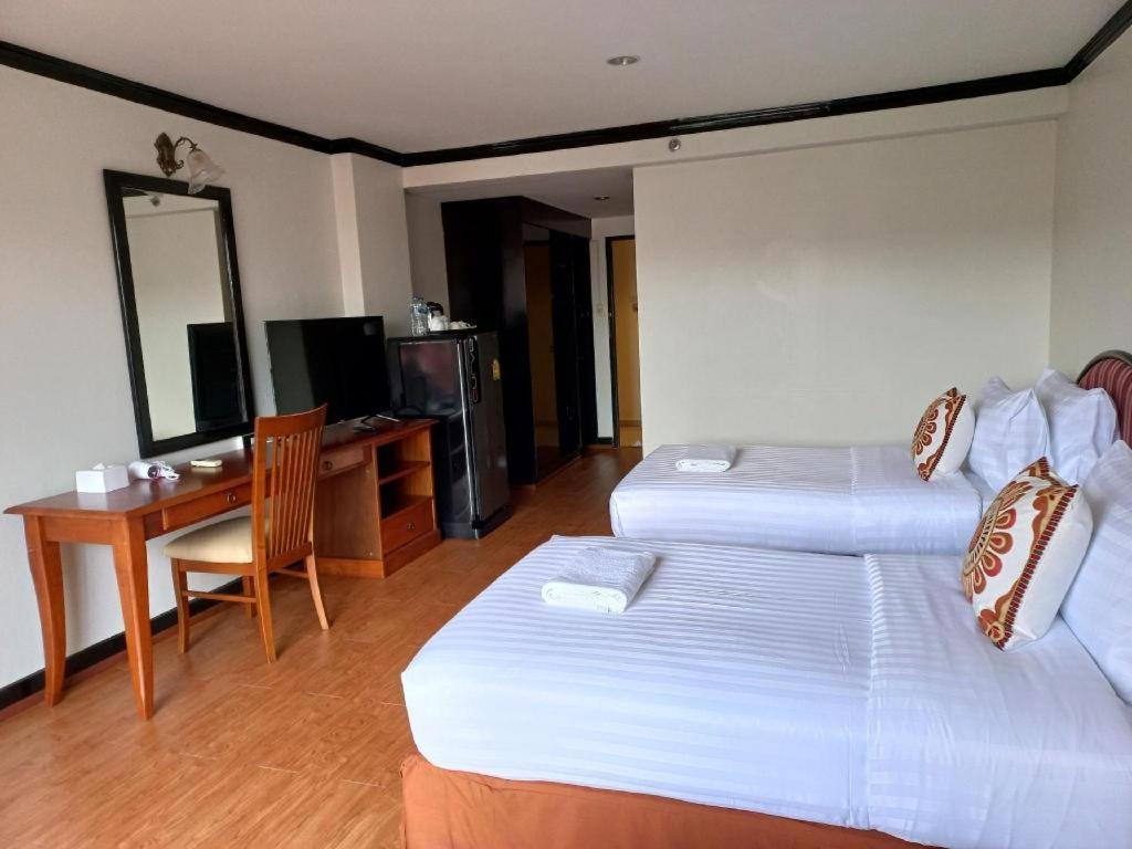 Town In Town Gardent Resort Bangkok Luaran gambar