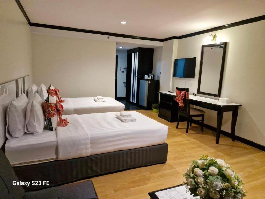 Town In Town Gardent Resort Bangkok Luaran gambar