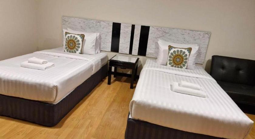 Town In Town Gardent Resort Bangkok Luaran gambar