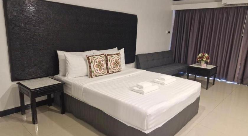 Town In Town Gardent Resort Bangkok Luaran gambar
